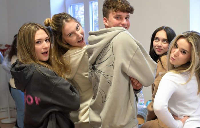 Obilježili smo Svjetski dan osmijeha | Prva privatna gimnazija zagreb