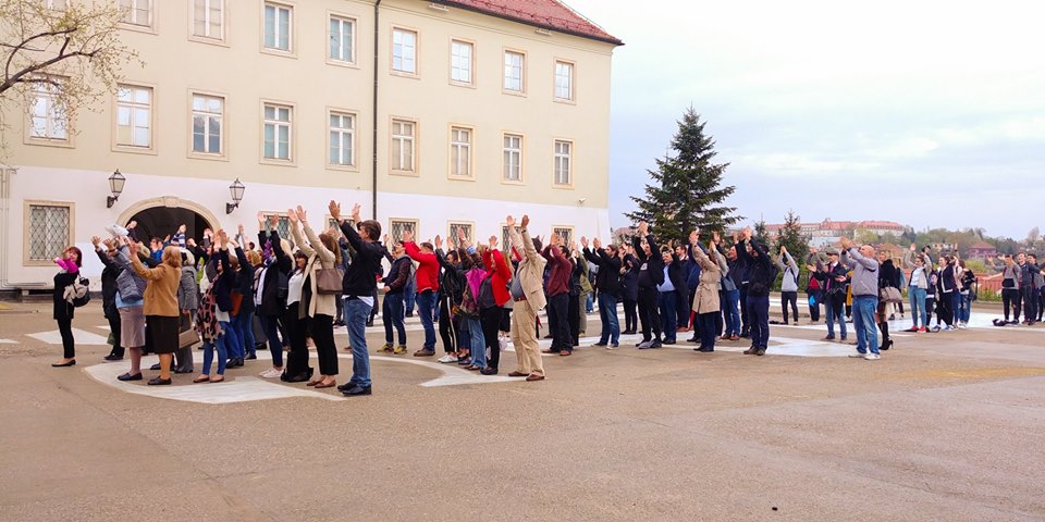 Snimanje naše milenijske fotografije | Prva privatna gimnazija zagreb