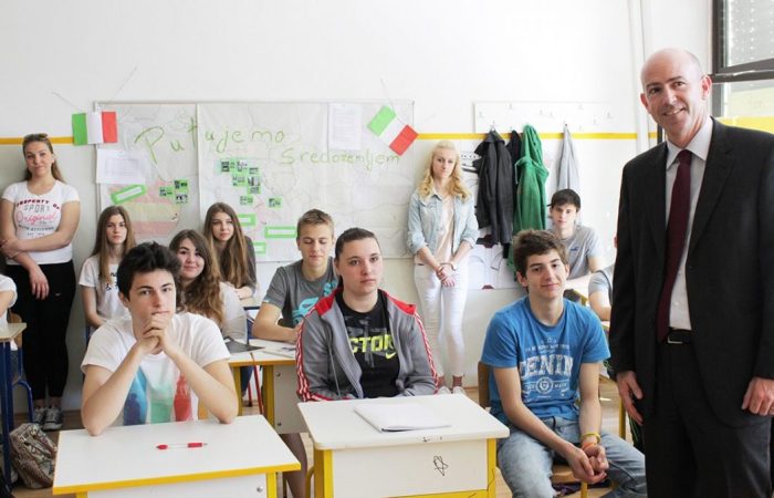 Predavanje američkog diplomata o istraživanju svemira PPG prva privatna gimnazija zagreb