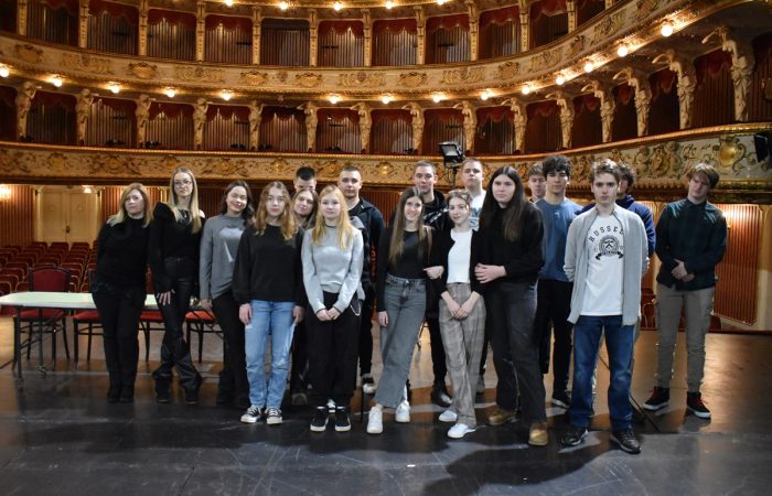 Razgled HNK | Prva privatna gimnazija zagreb