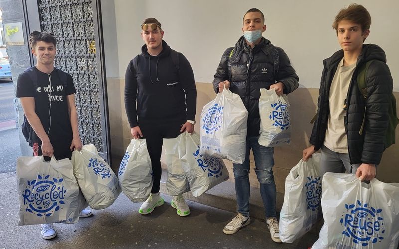 Humanitarci za beskućnike PPG prva privatna gimnazija zagreb