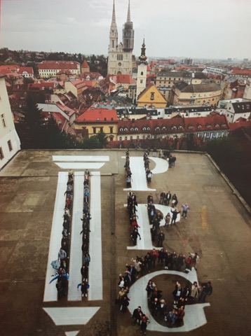 Prva privatna gimnazija – milenijska fotografija, Gradec